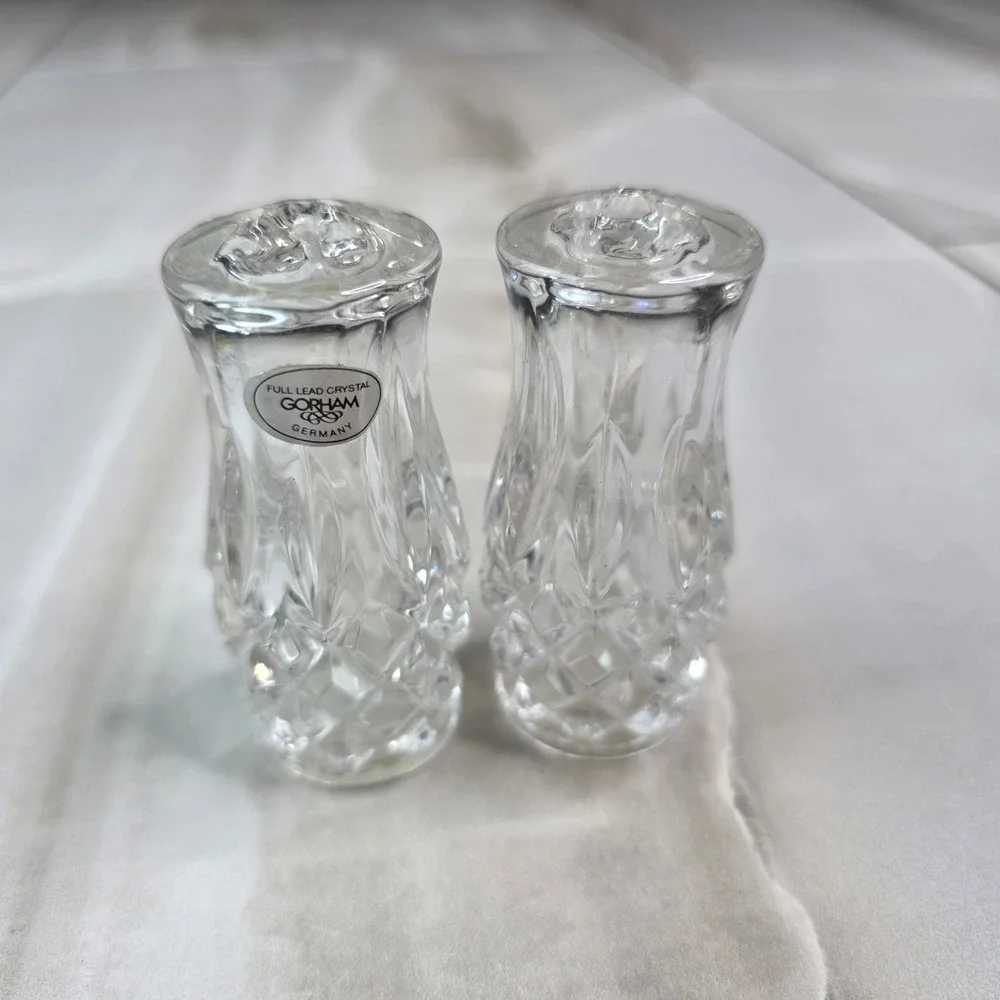 Gorham Full Lead Crystal Salt and Pepper Shakers Diamond Cut Germany 3‎ Inch S3